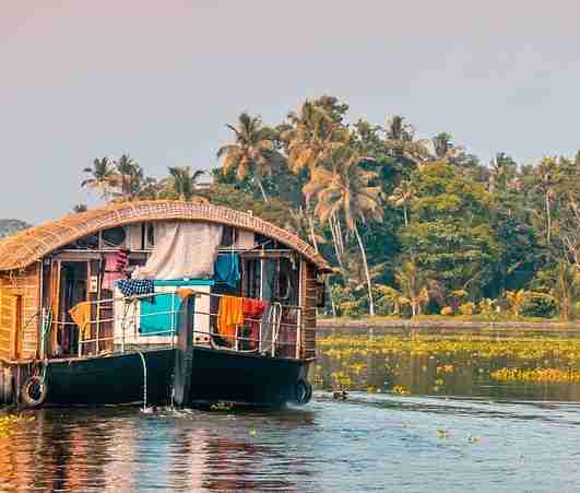 India - Hills and Backwaters of Kerala