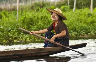 Blog – Travel locally to experience the culture, history, and wildlife of a country Blog - Travel locally to experience the culture, history, and wildlife of a country