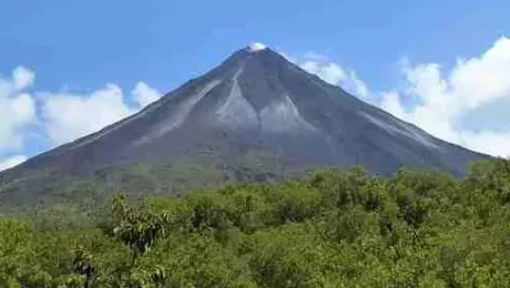 Costa Rica – Why visit Arenal Costa Rica - Why visit Arenal