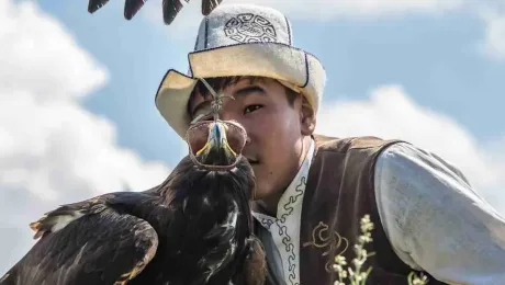 Kyrgyzstan – places to see – Eagle hunters Kyrgyzstan - places to see - Eagle hunters